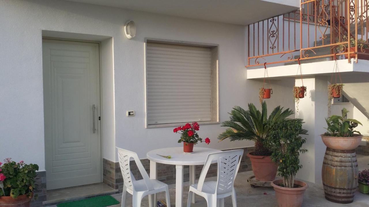 Sole E Fiori Di Sicilia Apartment Valderice Exterior photo